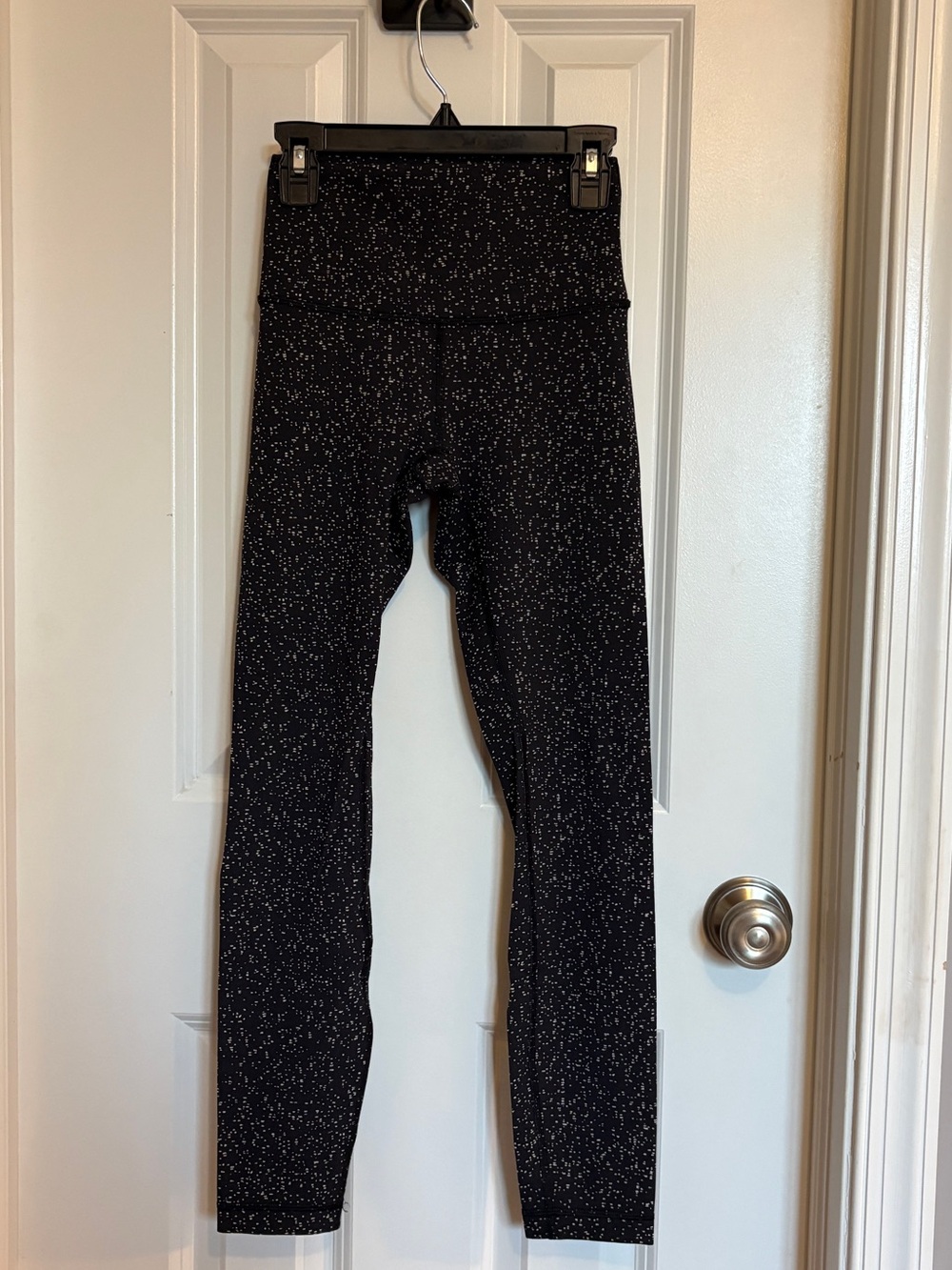 Lululemon high rise leggings - Picture 1 of 3